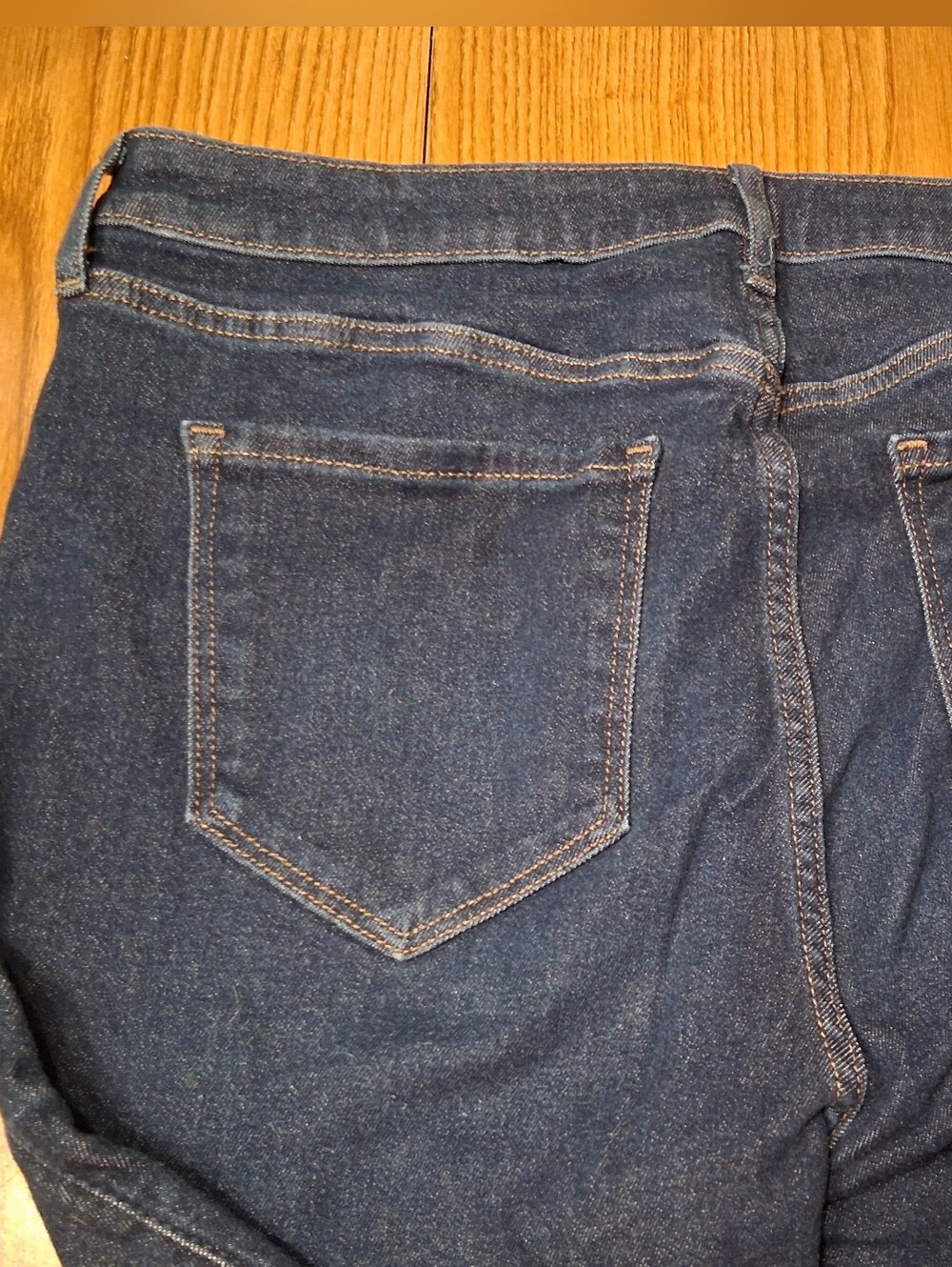 Old Navy Women's Rockstar Extra High Rise Jeans - Picture 6 of 6